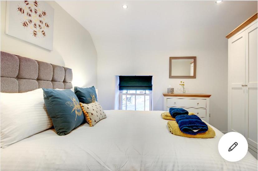 Rustic Retreats Jacks Cottage With Hot Tub & Alpaca Walking Experiences Matlock  Dış mekan fotoğraf